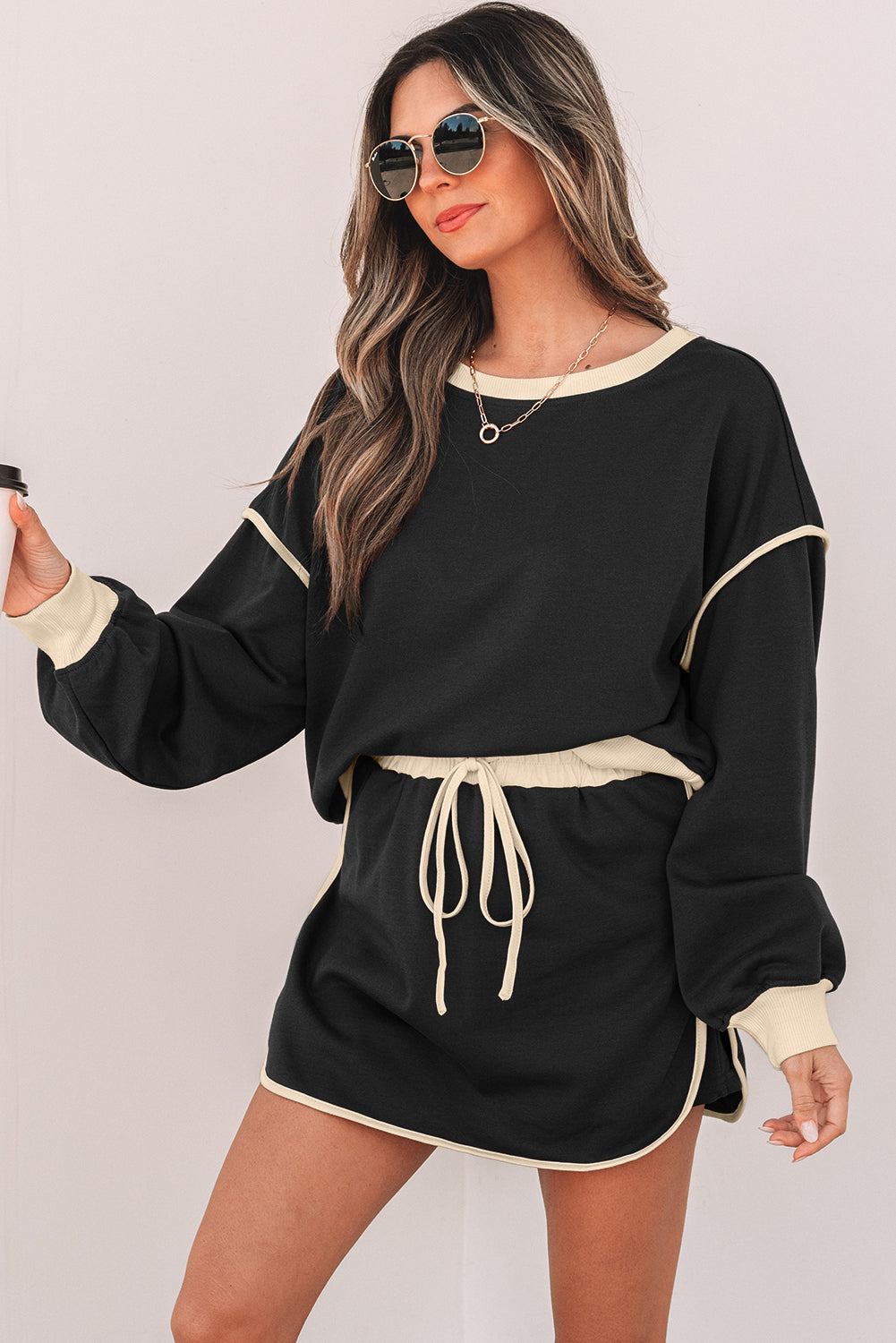 Contrast Loose Pullover and Lace-up Skort Set