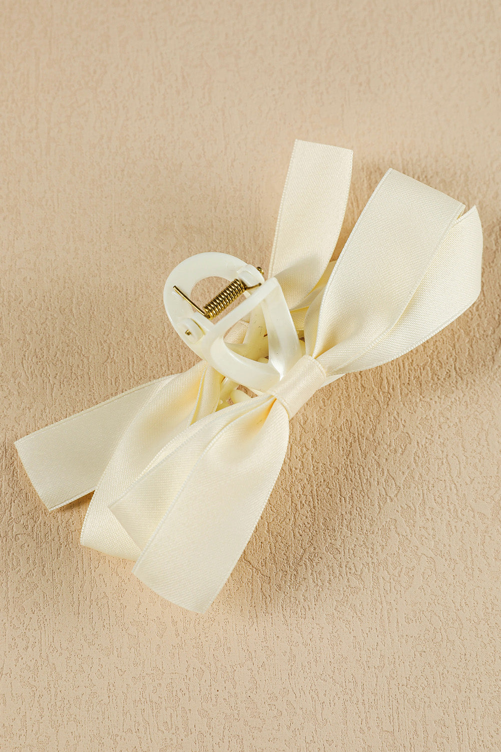 The White Bow Hair Claw Clip