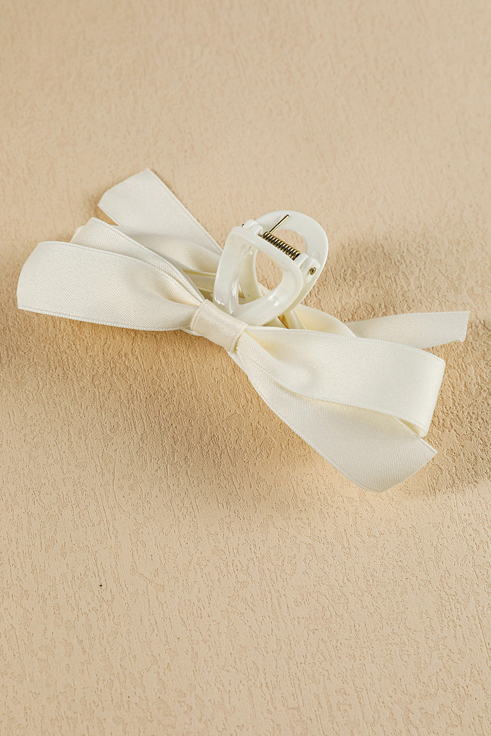 The White Bow Hair Claw Clip
